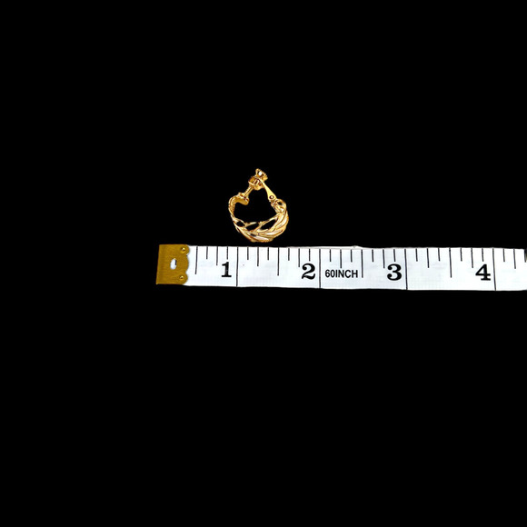 Vintage Napier Hoop Earrings Polished Gold Tone Cut Out Leaf Screw On Lever Clip - Picture 8 of 8